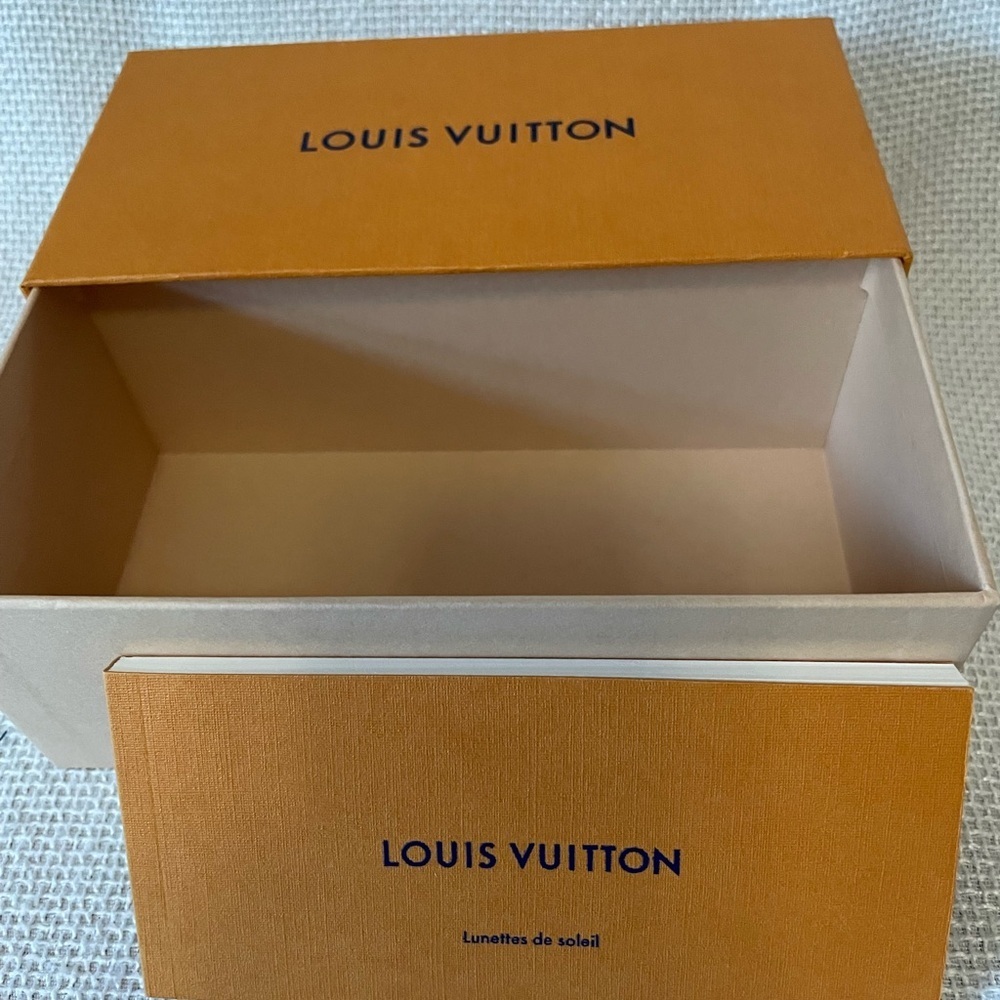Louis Vuitton gift box (empty) - Picture 7 of 9